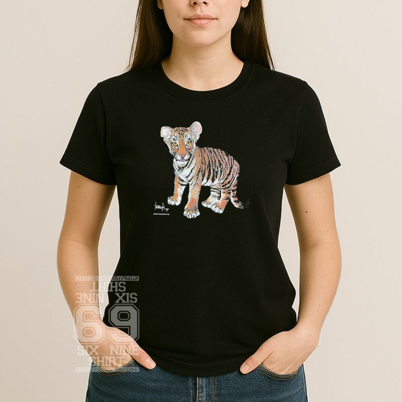 Vintage Alore 1999 Tiger Cub Earth Foundation women t-shirt with graphic of baby tiger