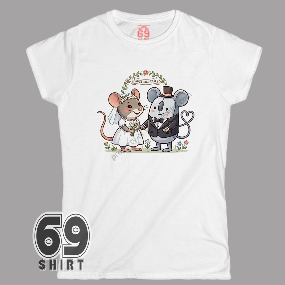 Cute Bride Mouse And Computer Mouse Groom Wedding T-Shirt Cute Bride Mouse And Computer Mouse Groom Wedding T-Shirt